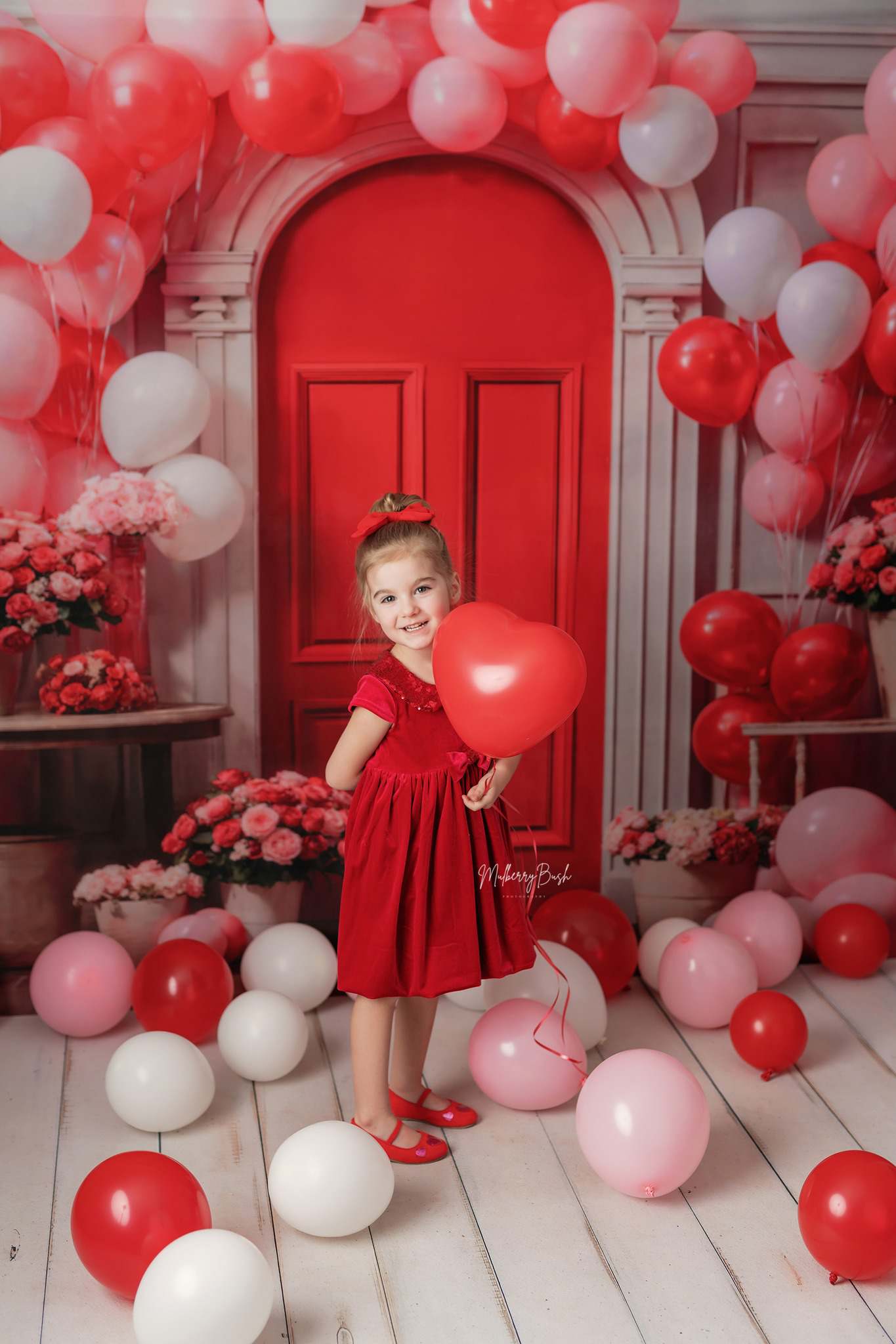 Kate Saint-Valentin Fleurs Ballons Arche Rouge Toile de fond conçue par Chain Photographie - Kate Backdrop FR