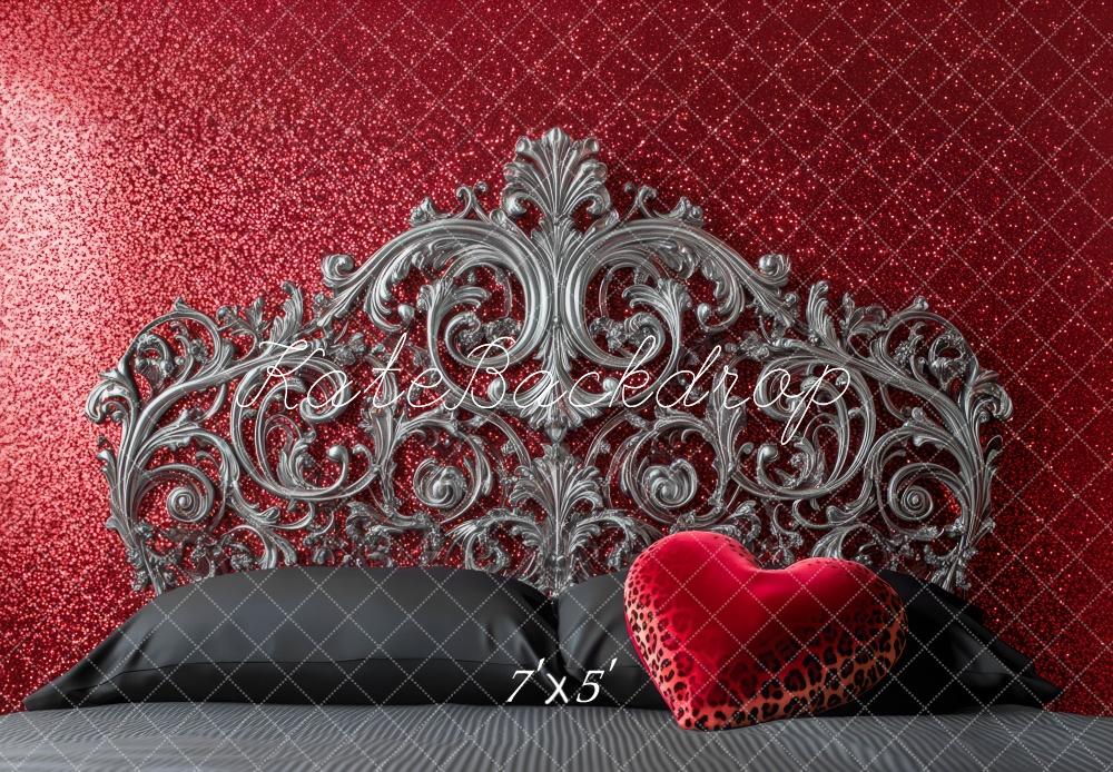 Kate Saint Valentin Tête de lit Paillettes Rouge Toile de fond conçue par Mini MakeBelieve