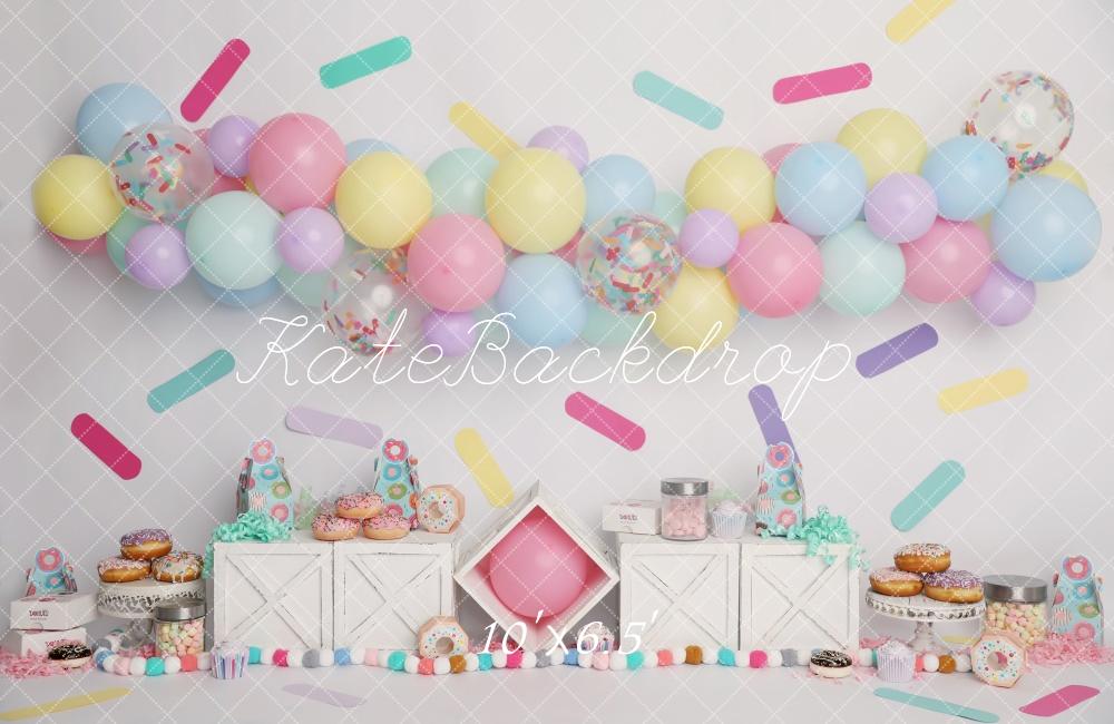 Kate Pastels Ballons Paillettes Donut Cake Smash Toile de fond conçu par Melissa King