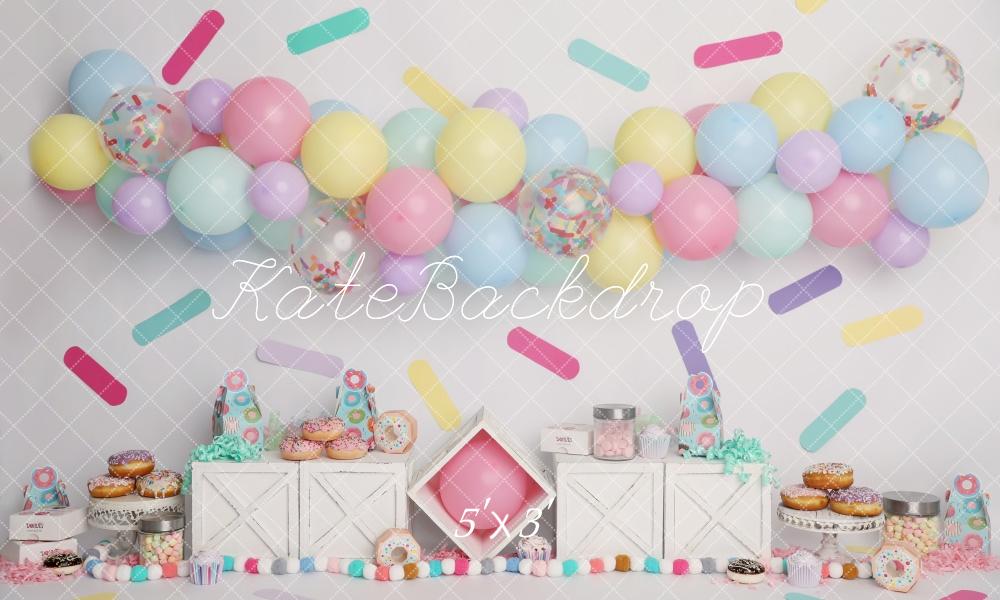 Kate Pastels Ballons Paillettes Donut Cake Smash Toile de fond conçu par Melissa King