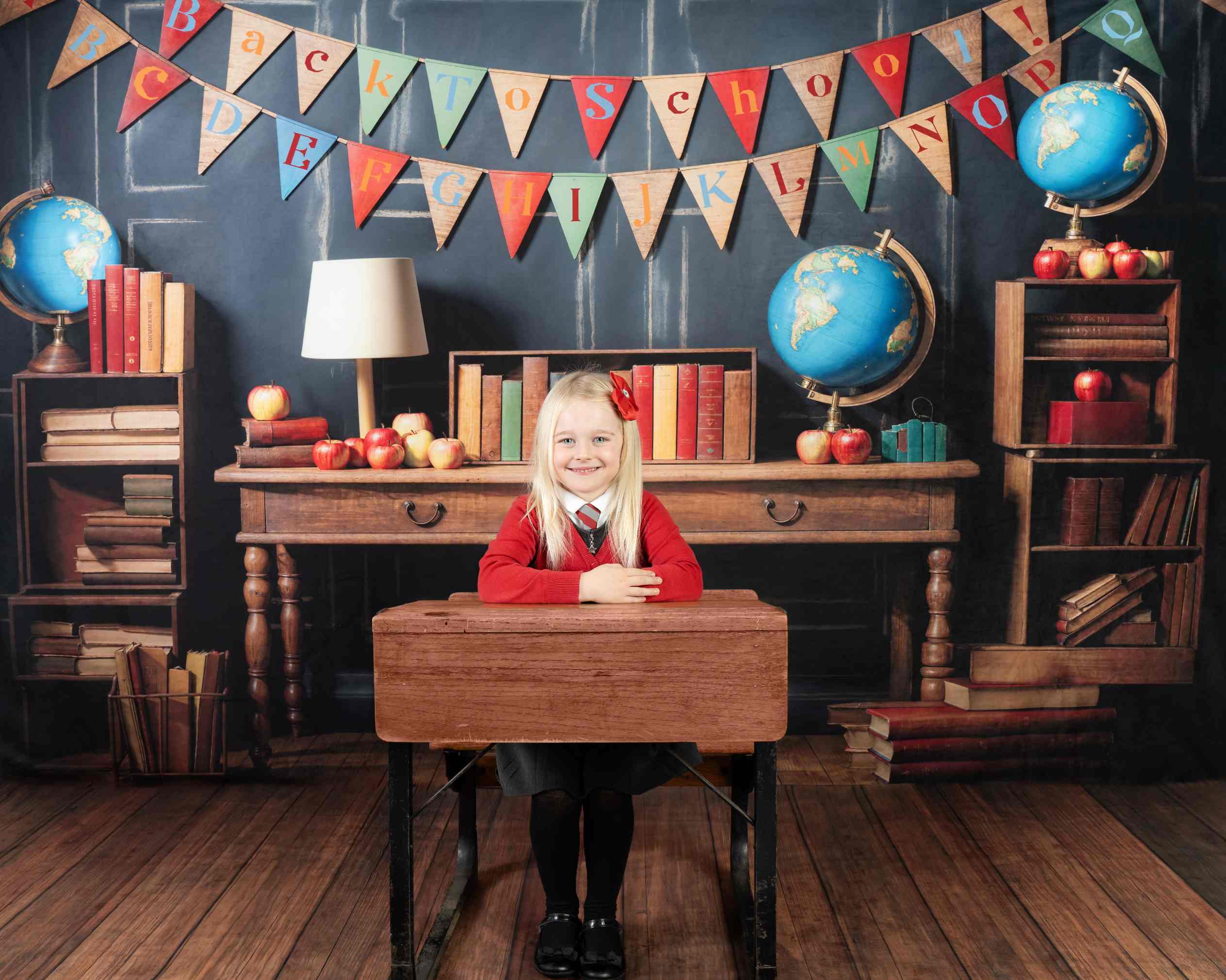 Kate Retour à l'école Globe Livres Mur noir Bureau Toile de fond+Brun Plancher en bois Sol Toile de fond - Kate Backdrop FR