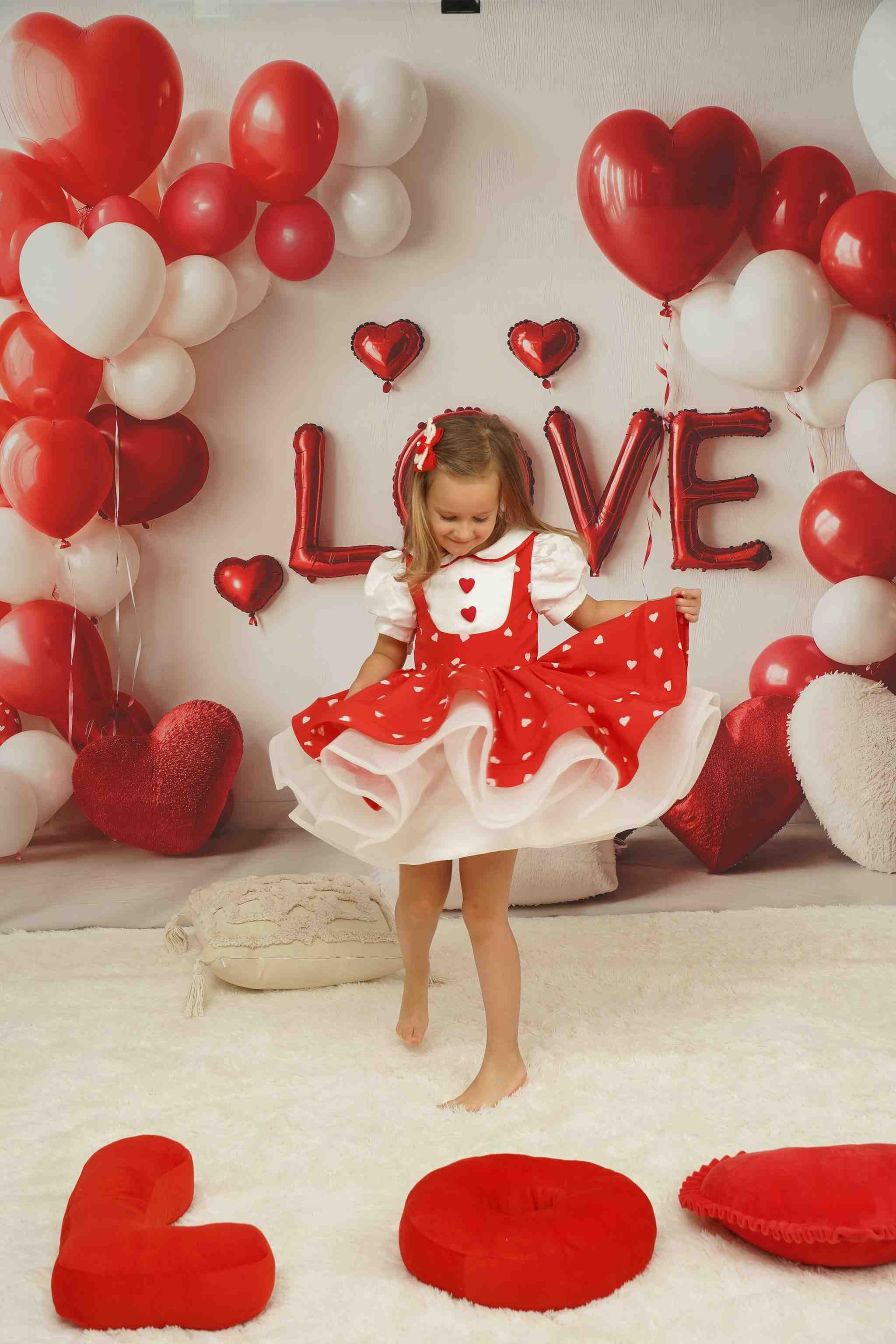 Kate Saint Valentin Cœur Ballons LOVE Rouge Toile de fond conçue par Emetselch